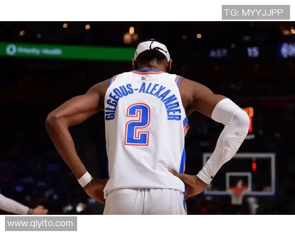 亚历山大精准助攻以赛亚乔三分球稳稳命中展现强大实力 亚历山大精准助攻以赛亚乔三分球稳稳命中展现强大实力