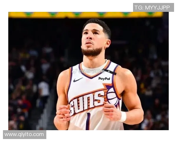 😅毫无违和感！“中文布克”混进了赛前太阳阵容的球员介绍中