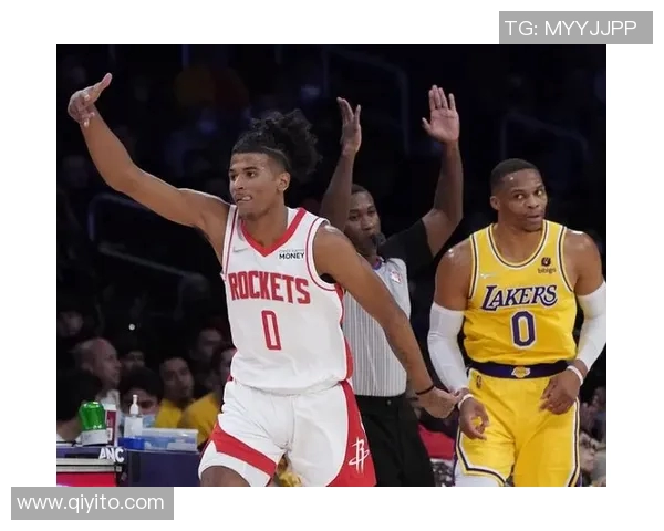 攻防真稳定!麦克丹尼尔斯半场9中6贡献15分2板3帽 攻防真稳定!麦克丹尼尔斯半场9中6贡献15分2板3帽