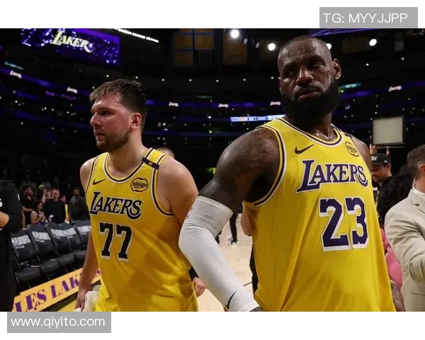 詹姆斯谢幕倒计时！湖人引援迷局：东契奇搭档竟要靠“捡漏”？第三方交易暗藏玄机